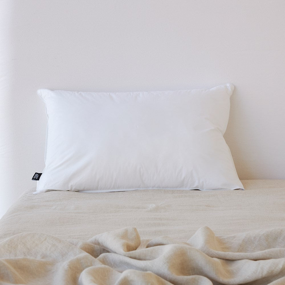 High Loft Medium Pillow - White
