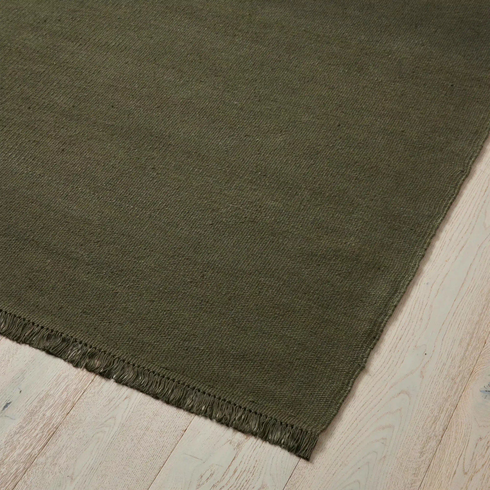 Weave Emilio 3x4m Rug Range