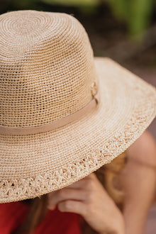 Sundaise Charlotte Panama Crochet Edge Raffia - Natural
